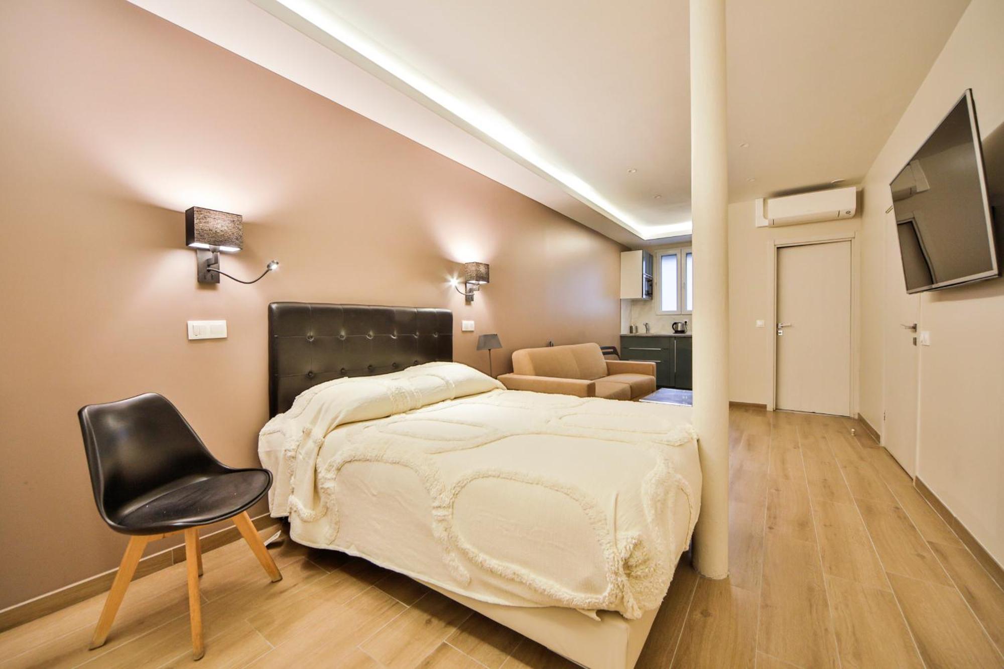 Blue Nights - Sebastopol Apartment *