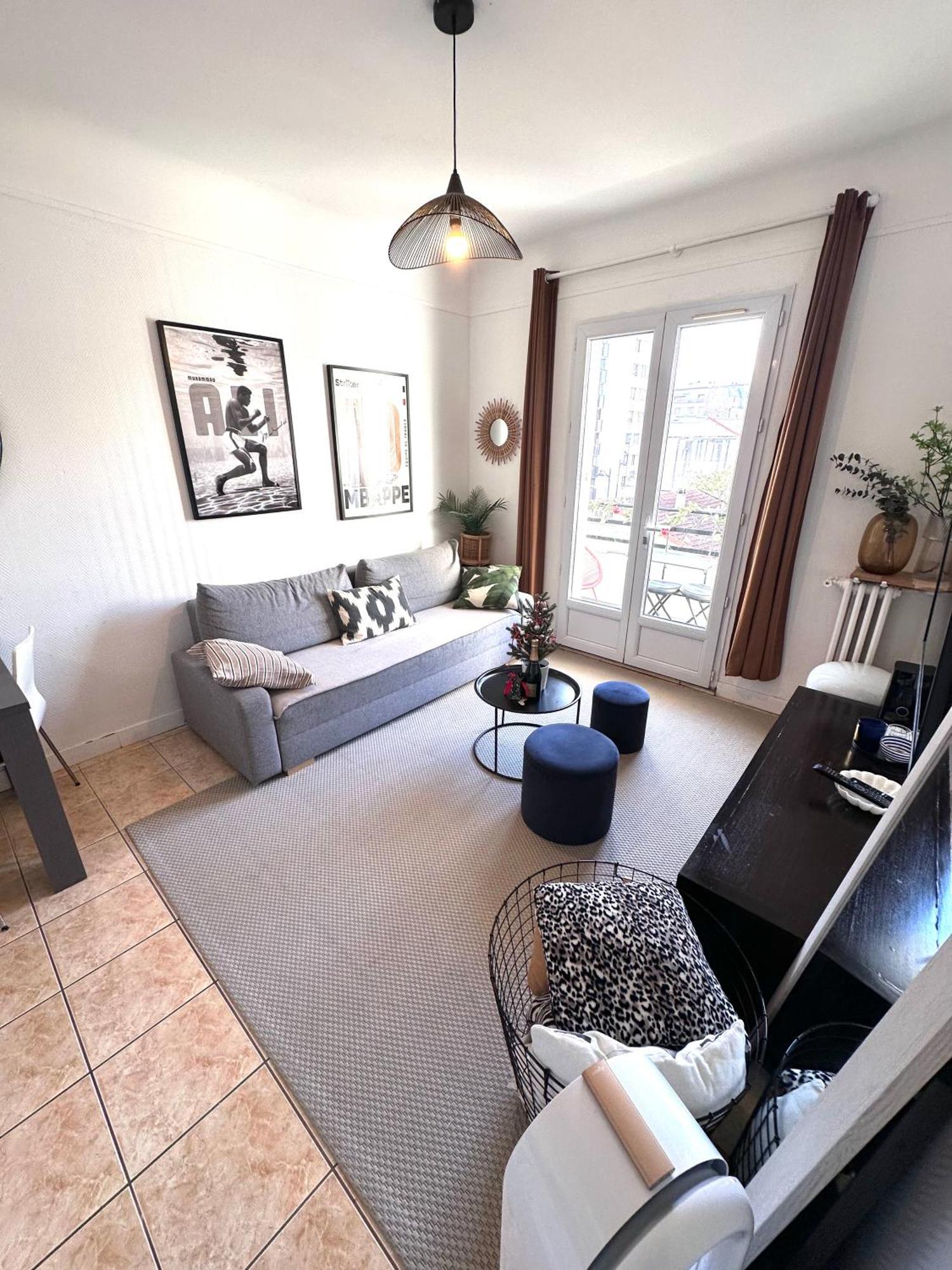 Apartment 5 Min Du Metro 1 Et 6 -disneyland, Zoo, Par De Vincennes