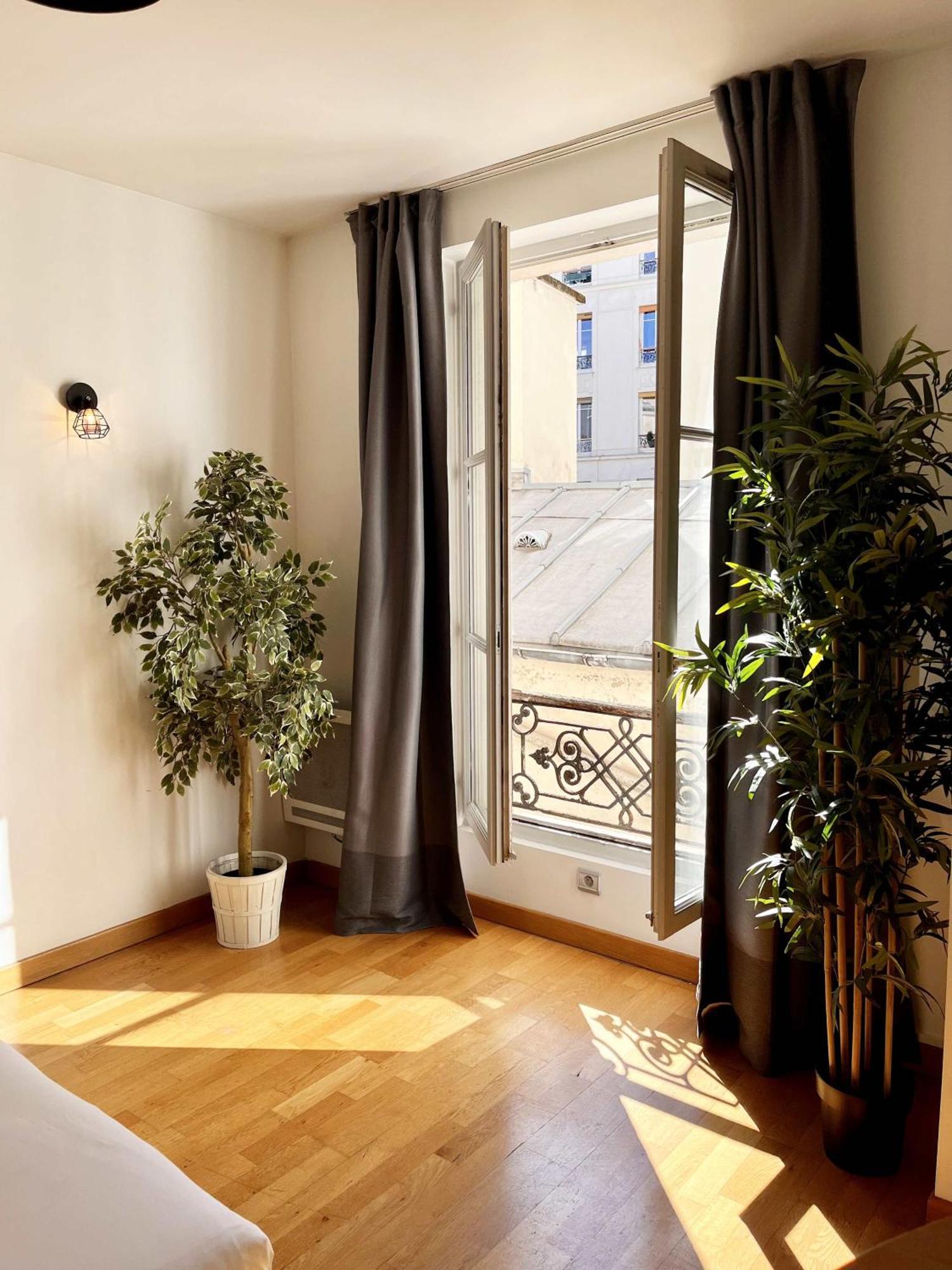 Service - En Face Du Musee - 5 - Flat-guest * Paris