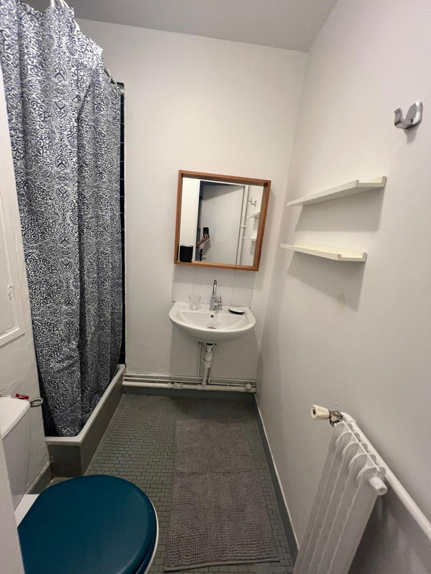 Apartment 20e *