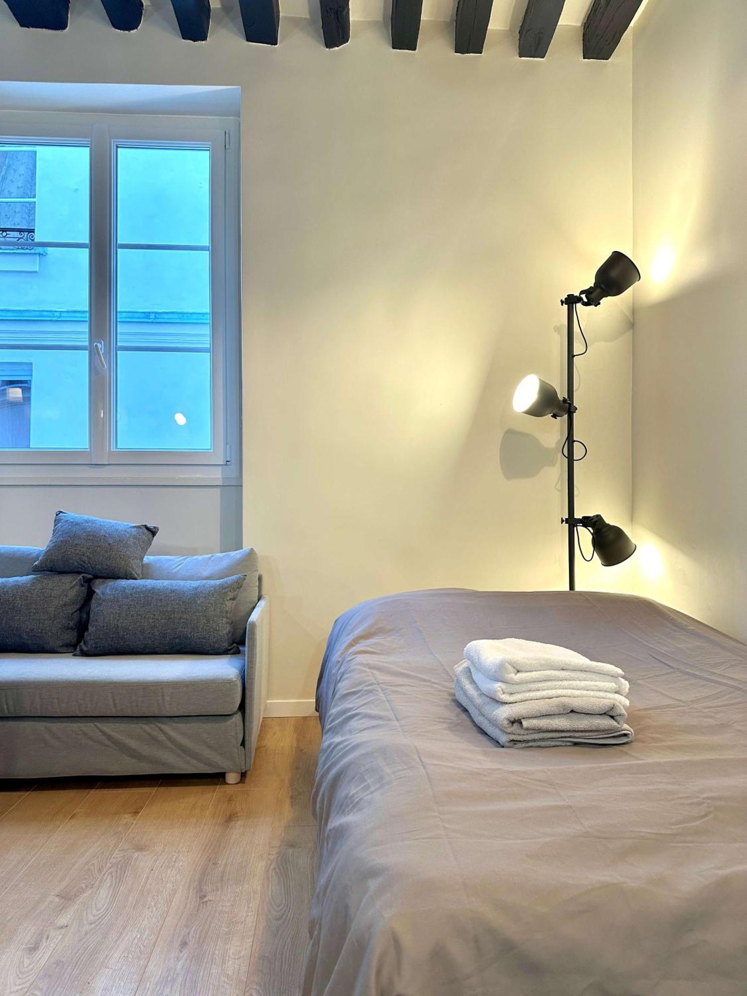 Cozy Near Pompidou Marais In Vertus Appartement