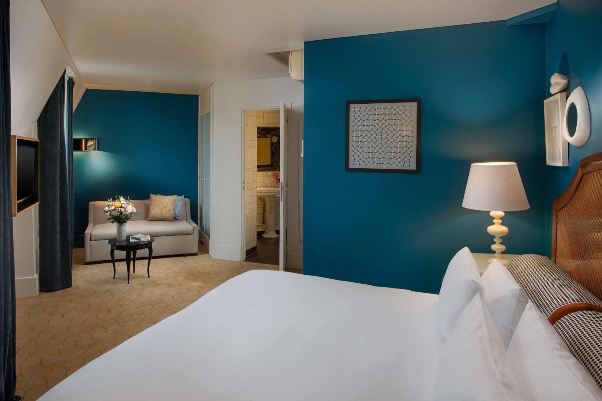 Opera Faubourg Hotel