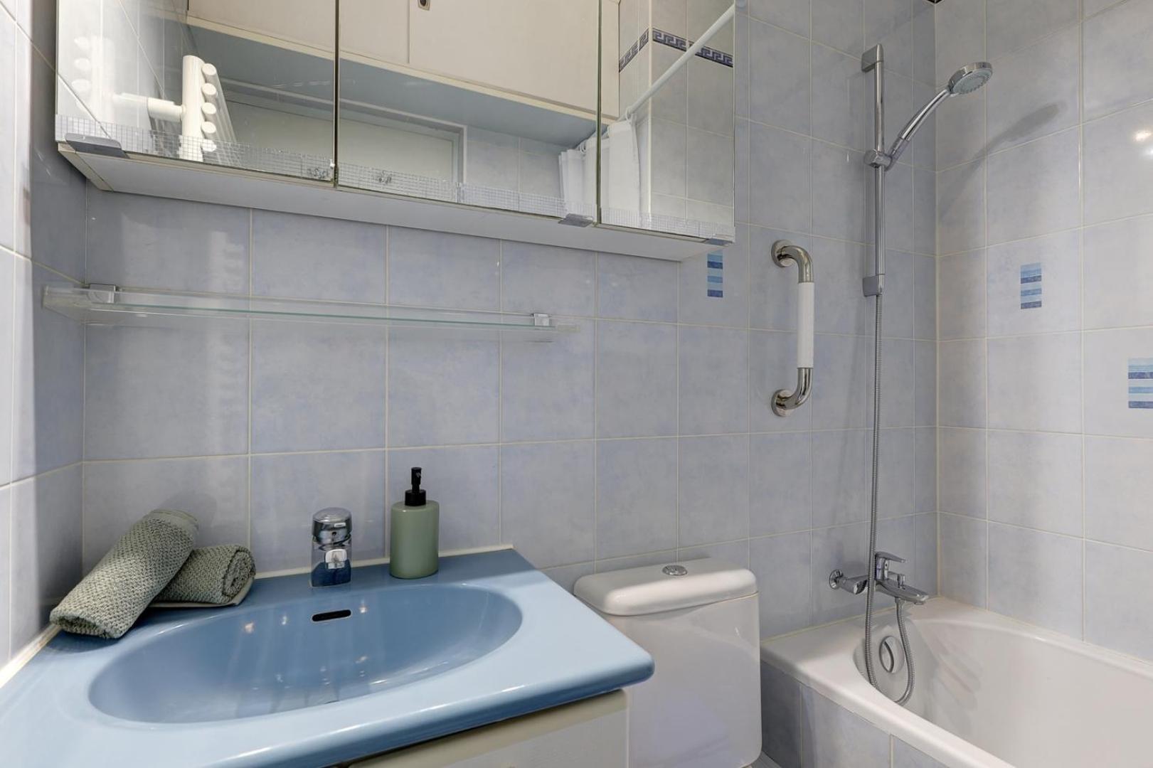 Bnbnook - Cozy 1br - Vibrant Le Marais & Pompidou Paris