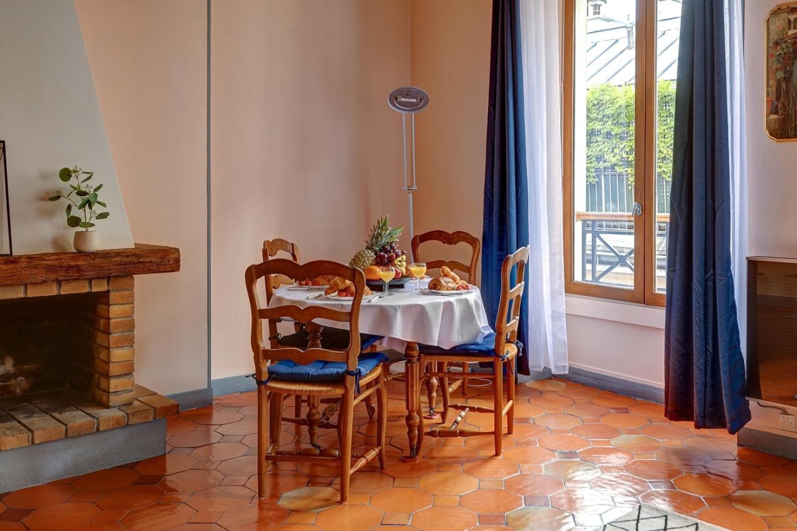 Apartment Bnbnook - Cozy 1br - Vibrant Le Marais & Pompidou *