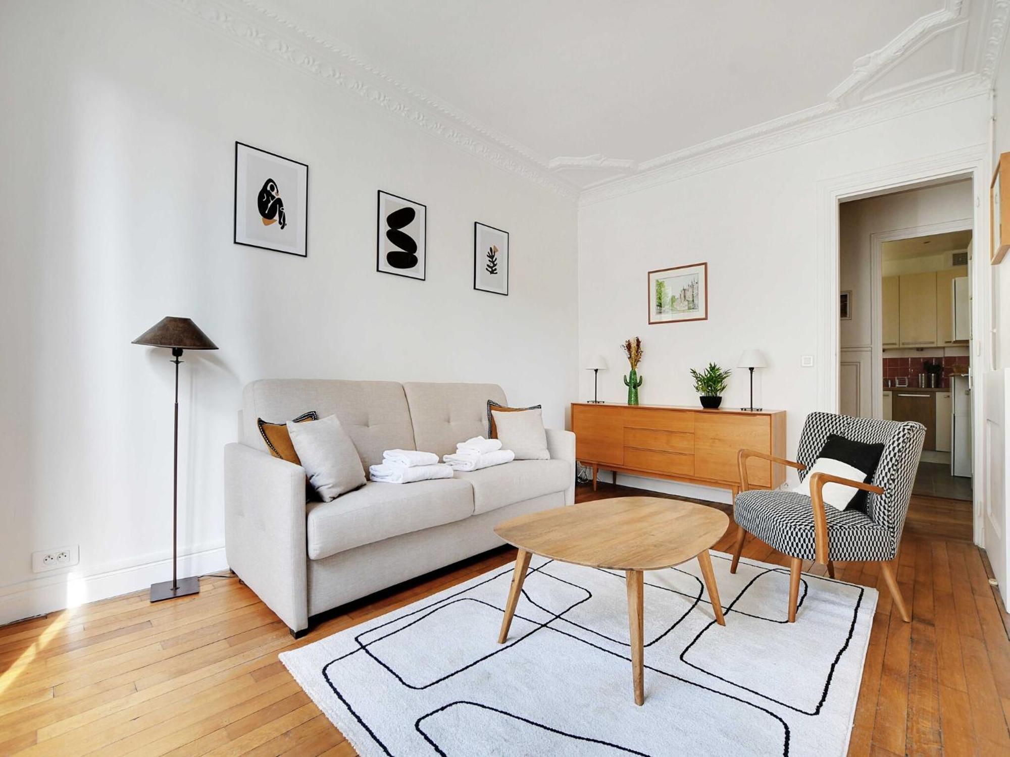 Apartment Charme Et Confort 1 Bdr 4p Nation Paris