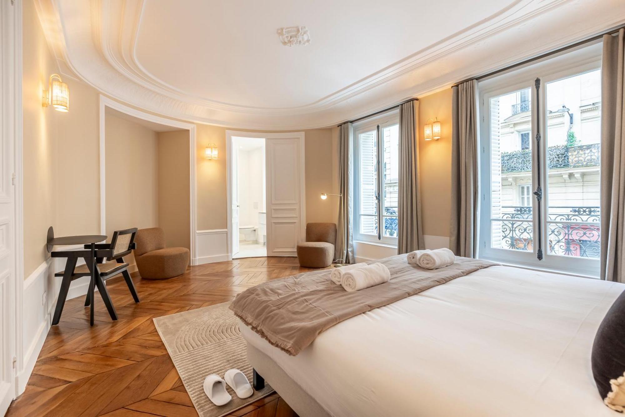 Sweett - Rue De Rome Paris