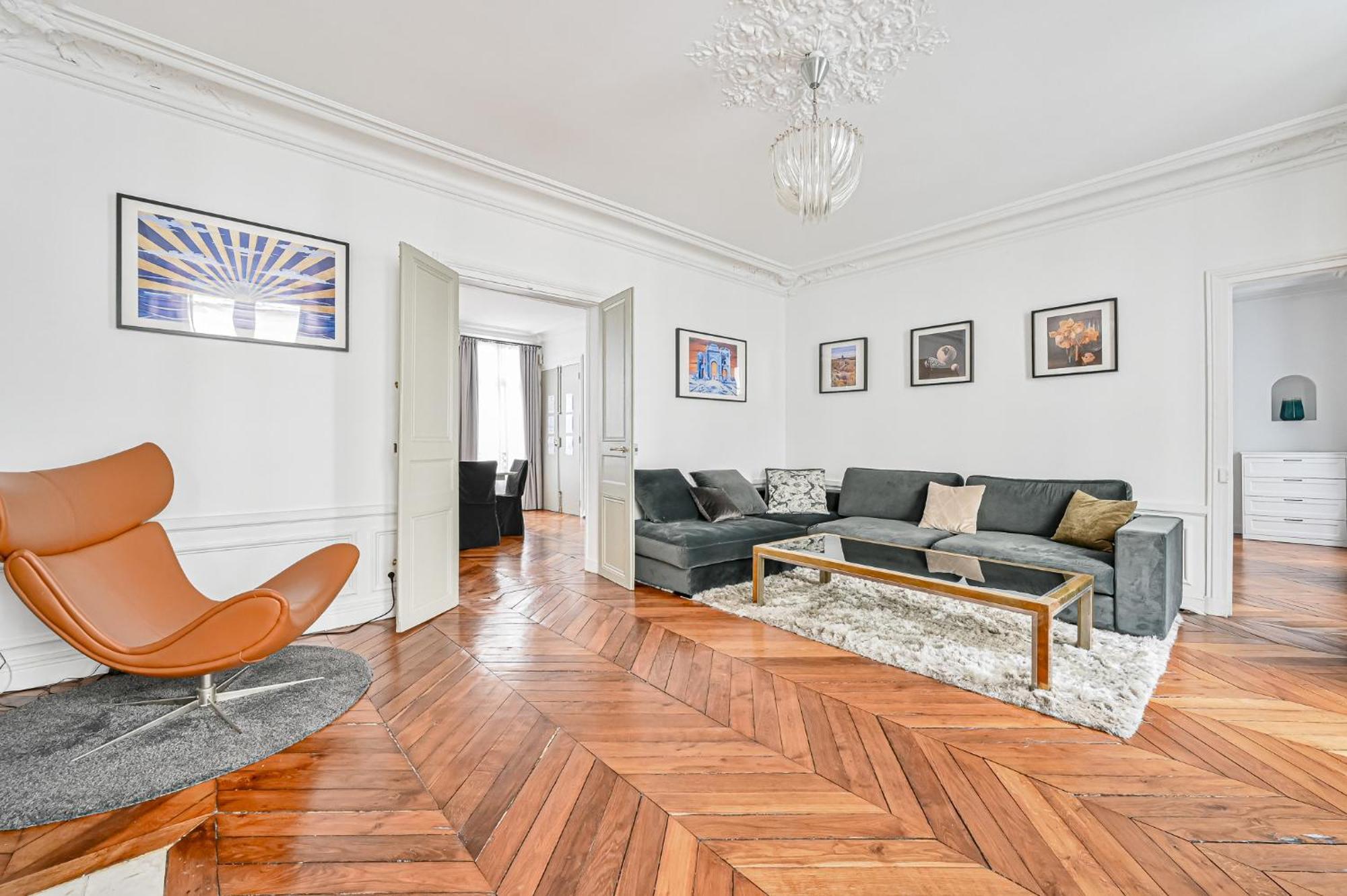De Luxe - Assemblee Nationale Apartamento