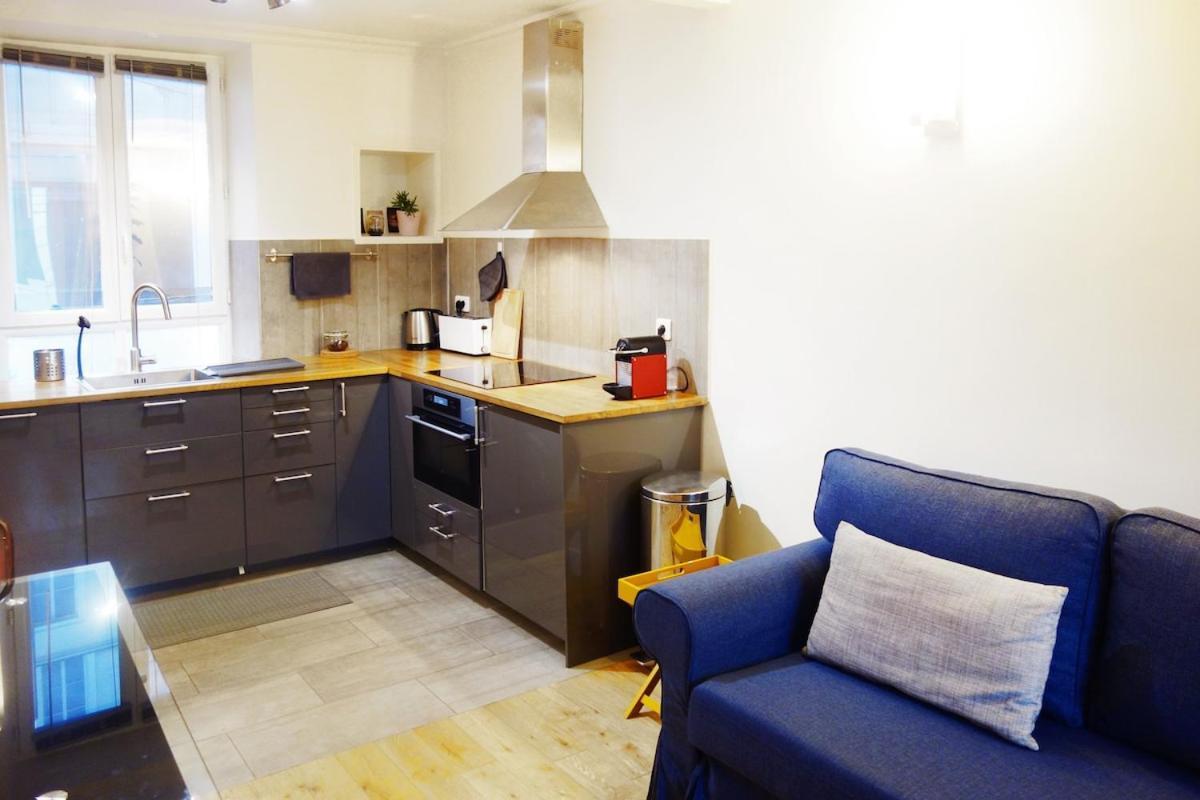 Bel En Plein Montmartre Ideal Pour 2 A 4 Personnes *