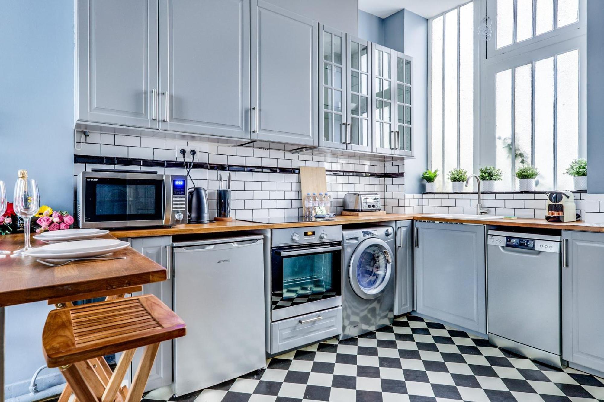 Buttes-chaumont - Fully-equipped Apartment *