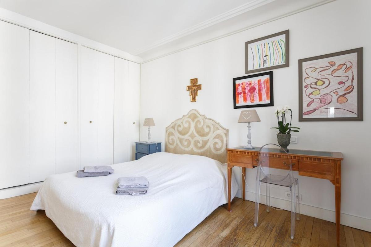 Apartment Family - Mon - Close Need- Cosy Modern & Comfort - Free Travel Guide Paris