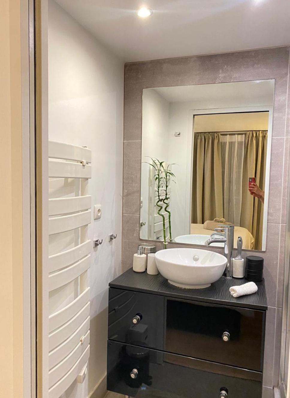 Apartment Luxury In The Golden Triangle - *