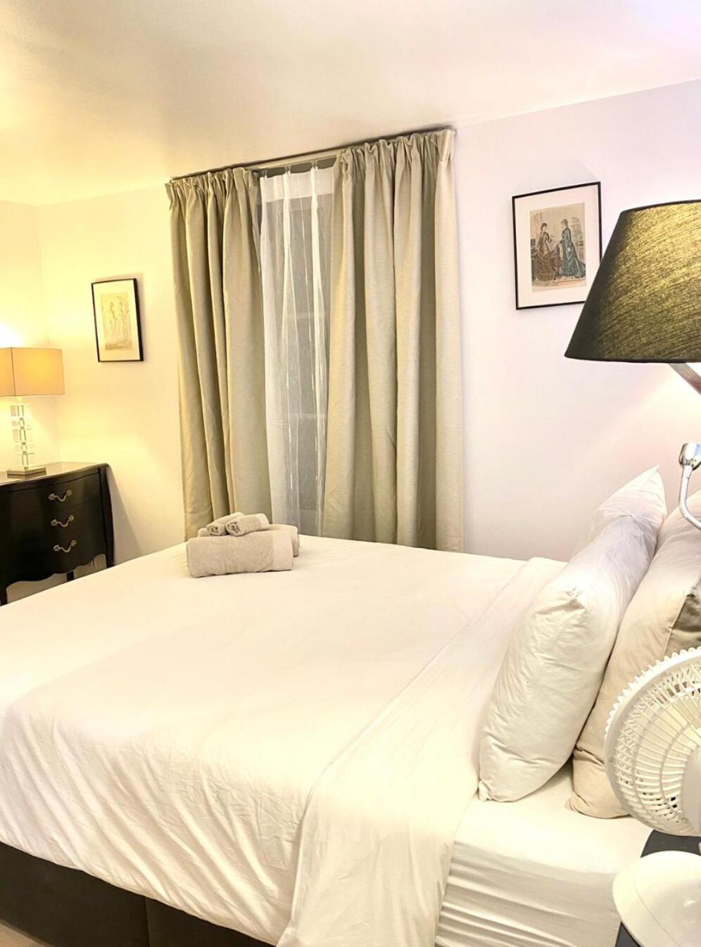 Apartment Luxury In The Golden Triangle - *