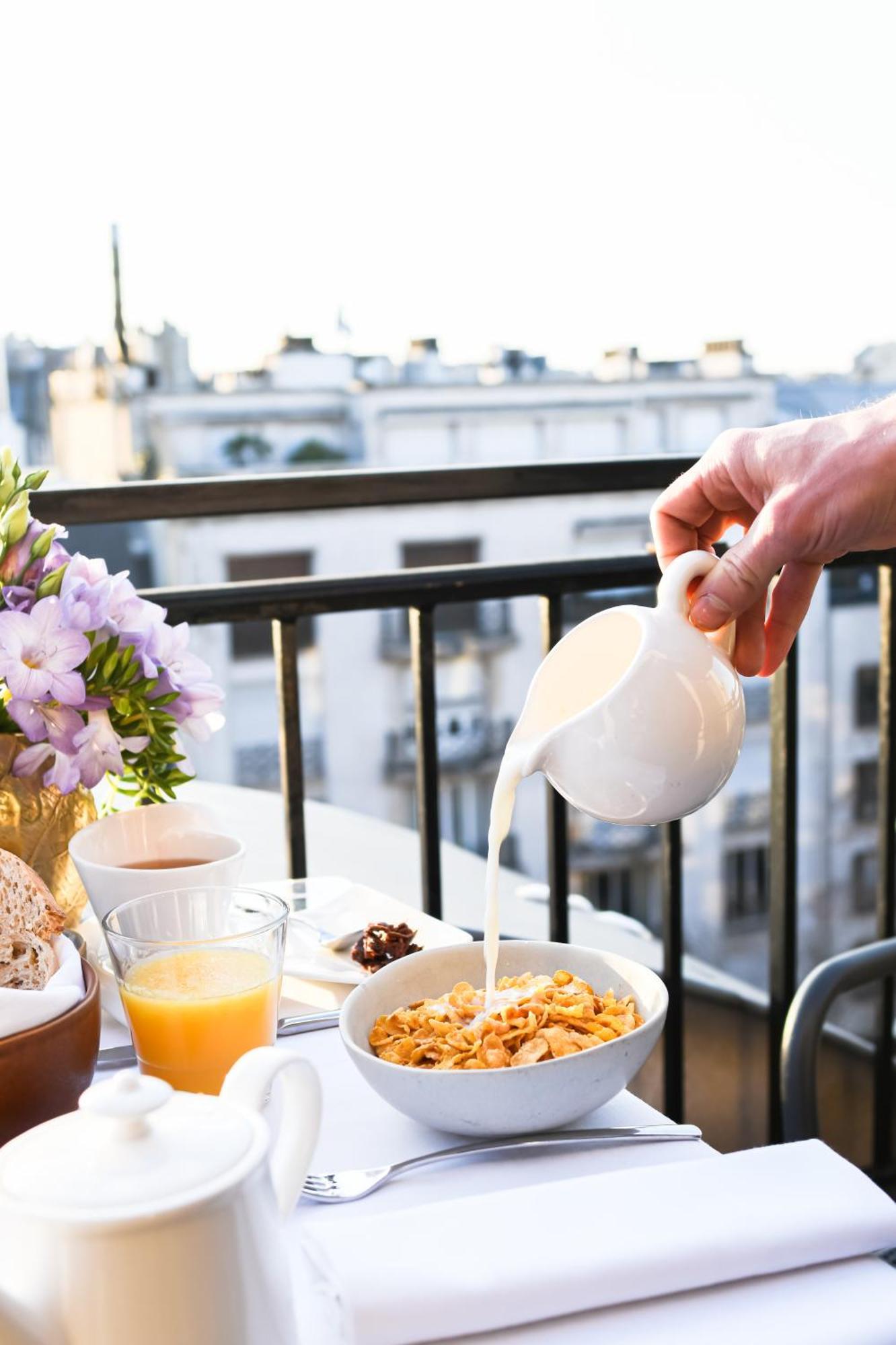 Radisson Blu Champs-elysées, Hotel 5*