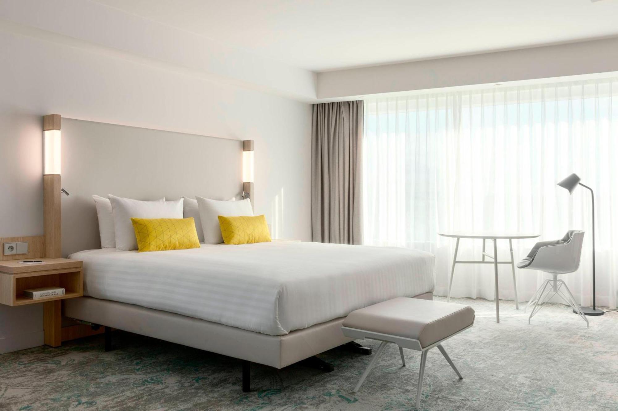 Courtyard By Marriott Gare De Lyon 4* Paris