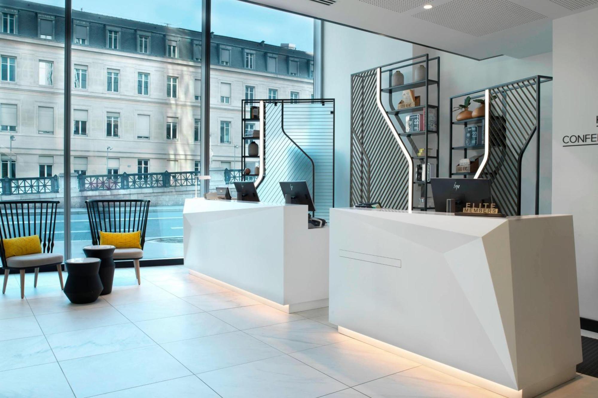 Courtyard By Marriott Gare De Lyon 4* Paris