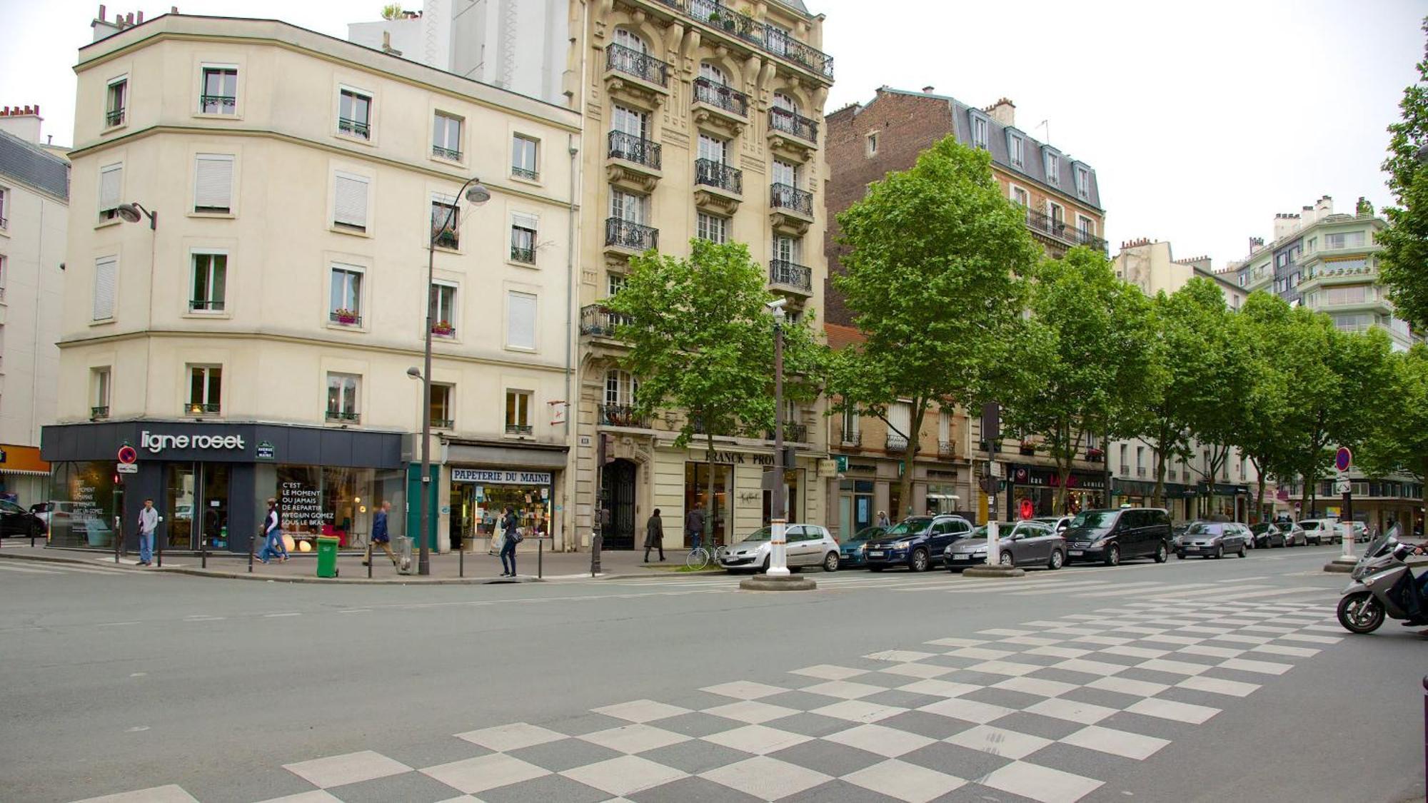 Eiffel Tower Stylish Retreat Apartment Paris