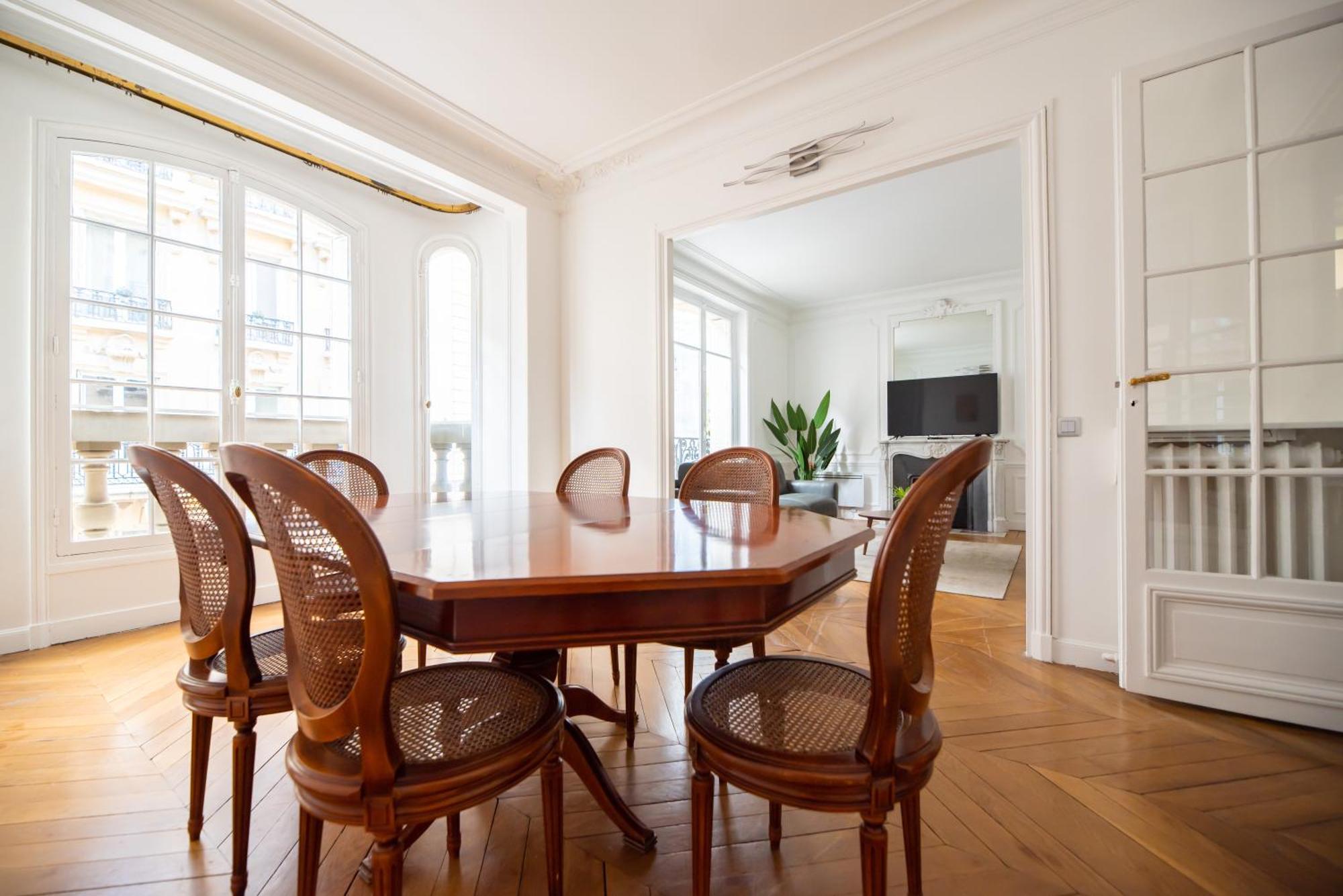 Cia - Rue De La Tour Apartment