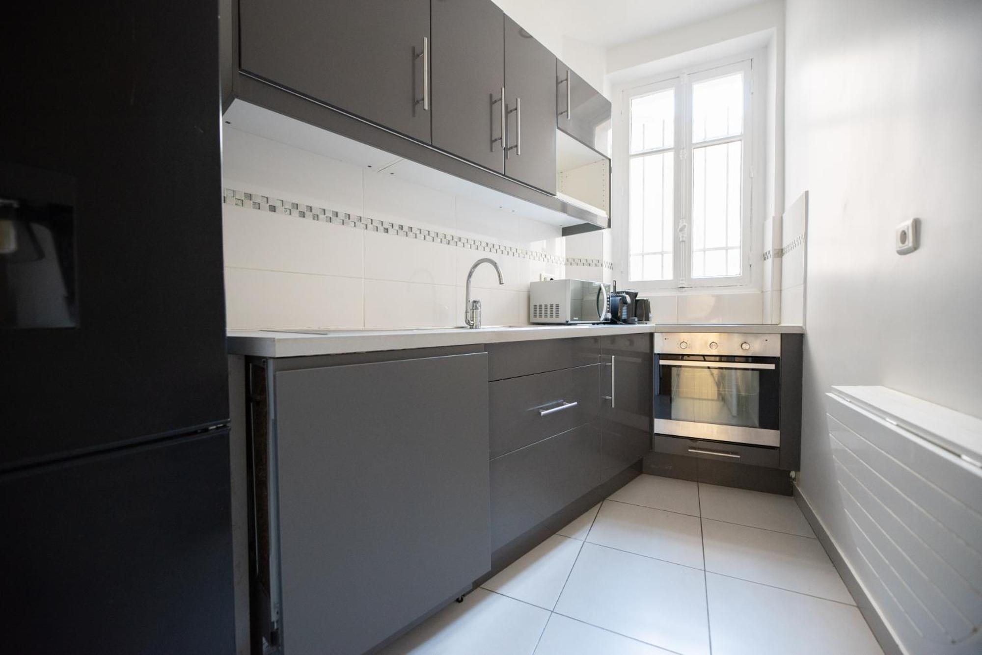 Cia - Rue De La Tour *