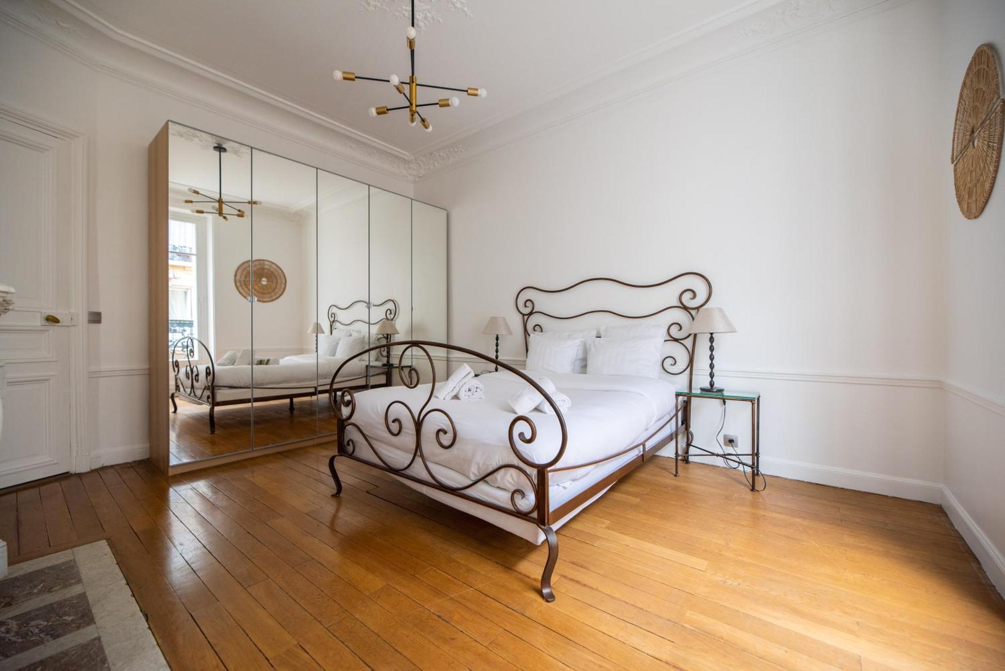Apartment Cia - Rue De La Tour