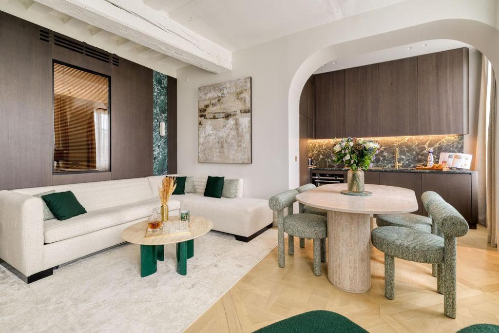 Apartment Oniri - Serviced Notre Dame - Quai Des Grands Augustins Paris