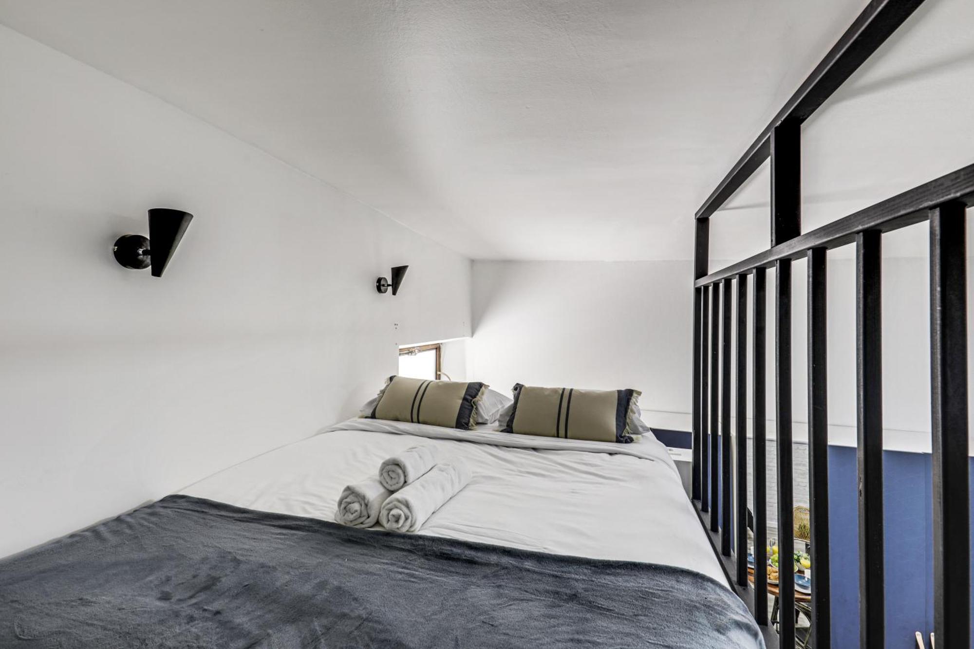 Cosy Avec Mezzanine Au Ceur D'un Quartier Vivant Apartment