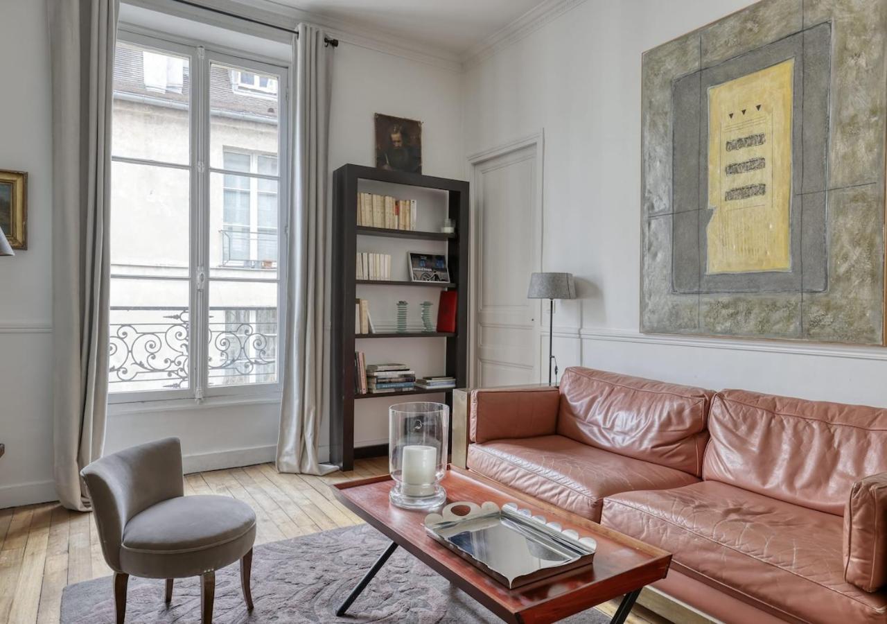Spacious Typical Parisian Flat - Le Marais Paris