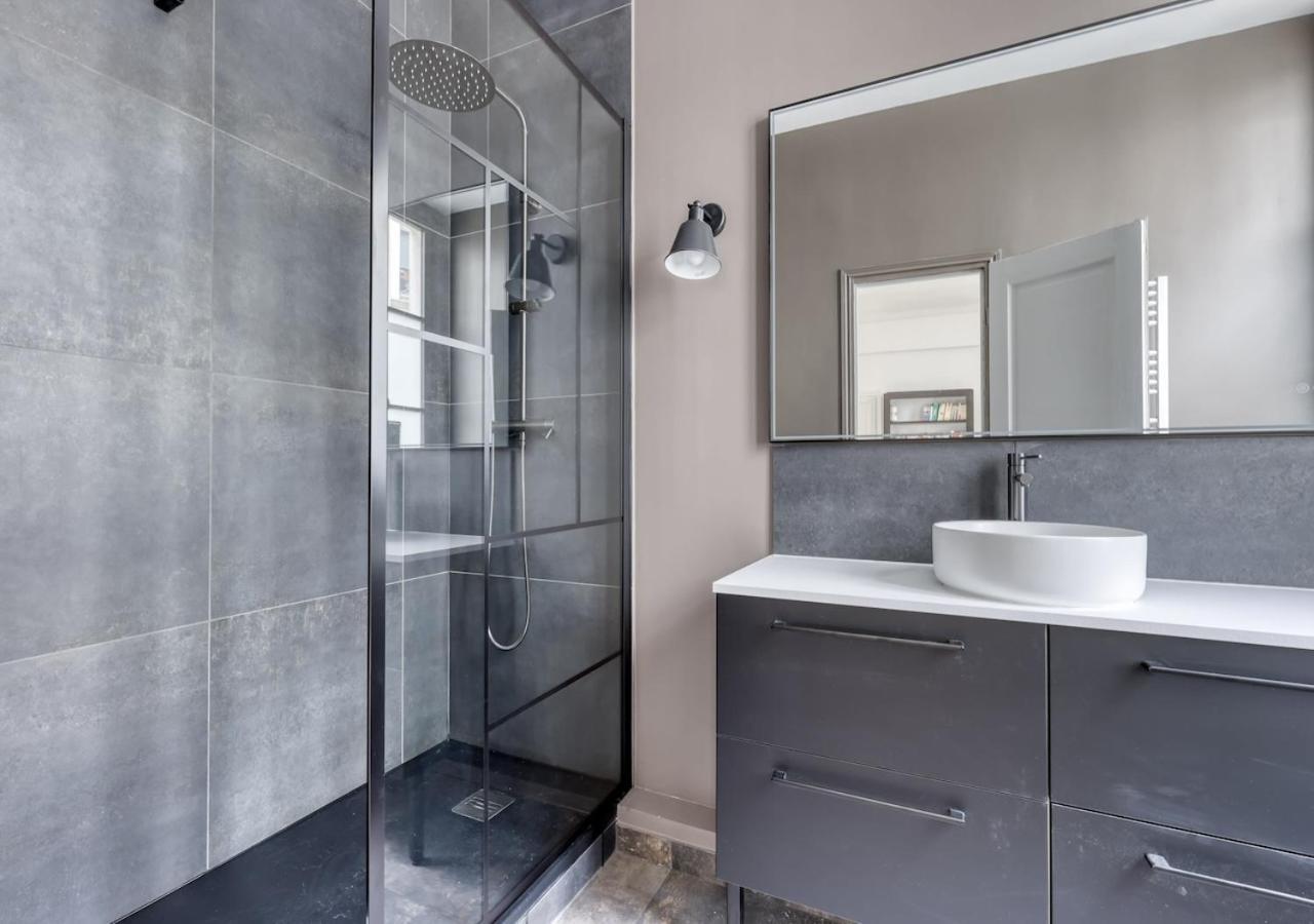 Spacious Typical Parisian Flat - Le Marais * Paris