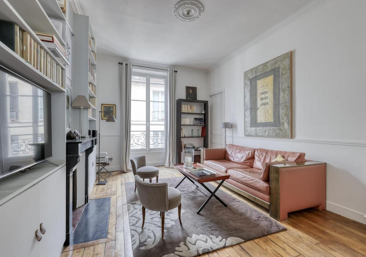 Apartment Spacious Typical Parisian Flat - Le Marais *