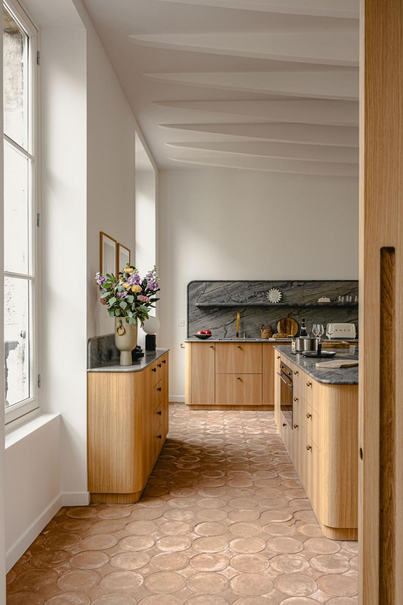 1.75 La Source 5* Paris