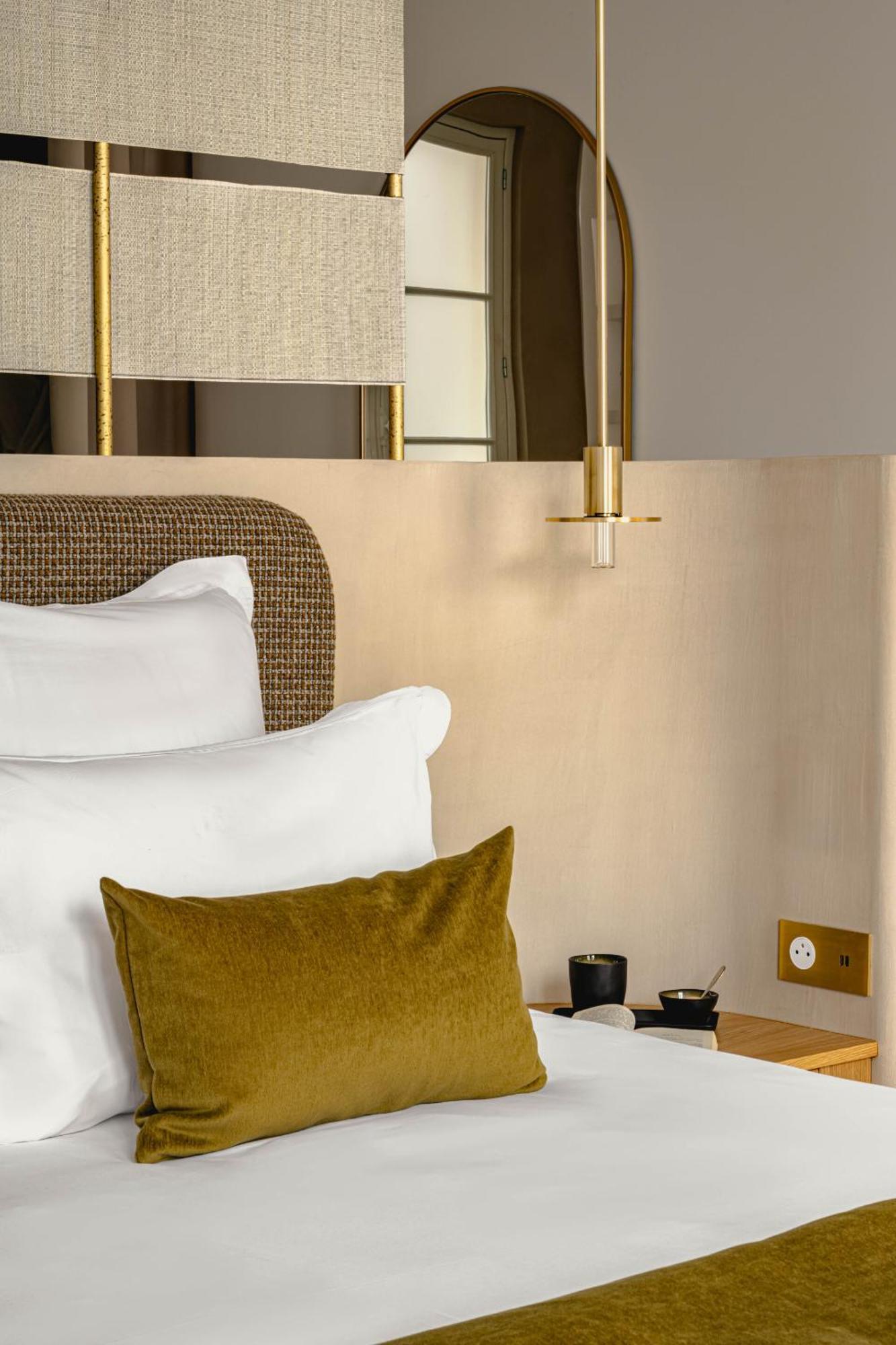 Hotel 1.75 La Source Paris