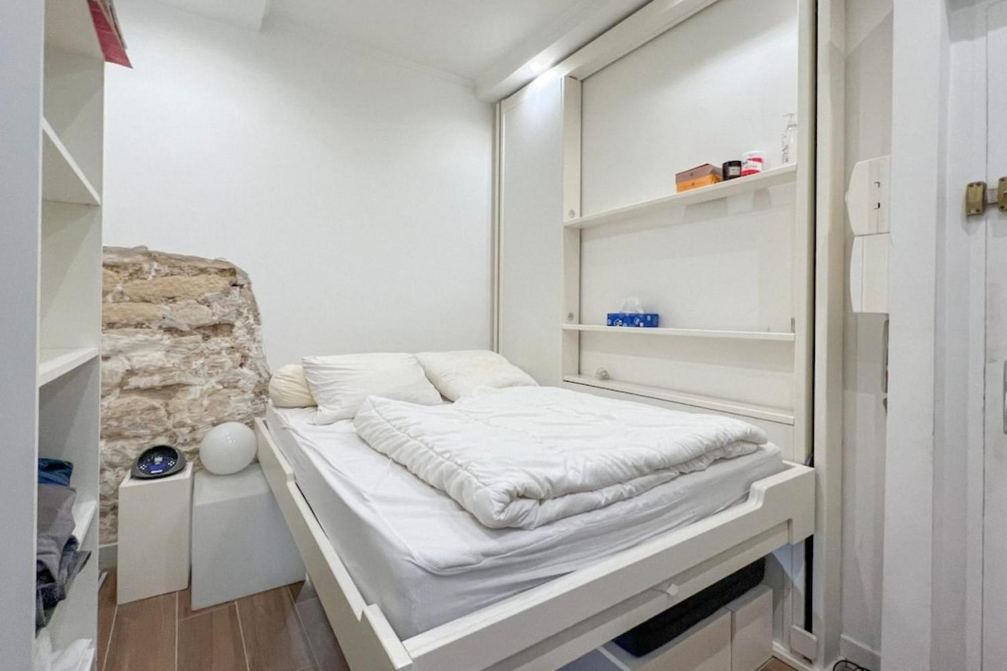 Flexliving - - Gerard *