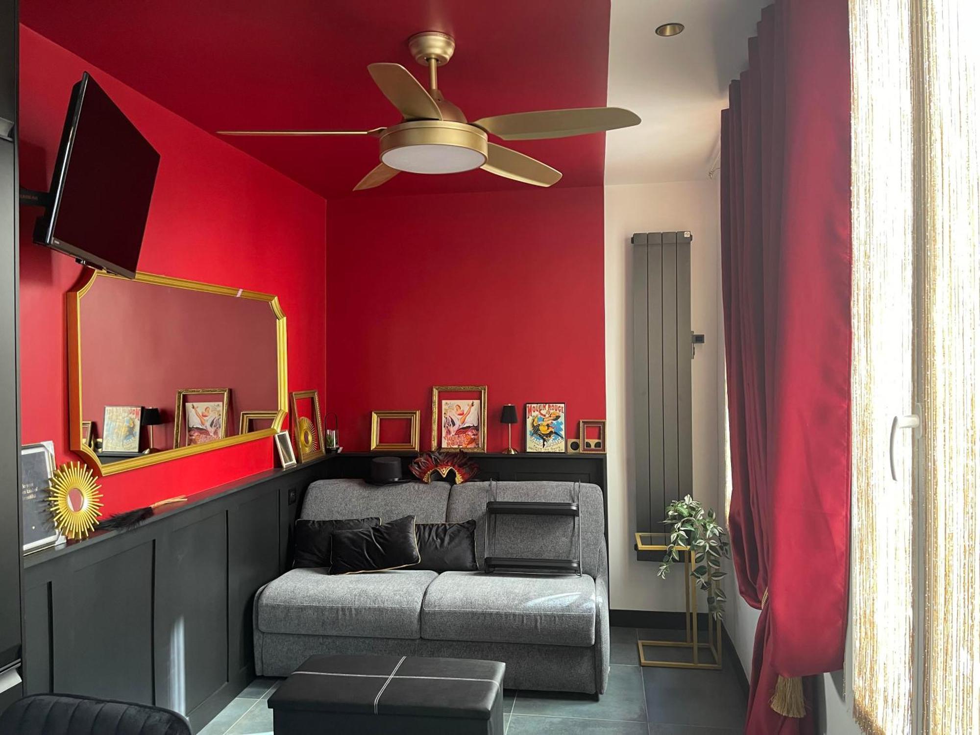 Le Boudoir Du Moulin Rouge Apartment *