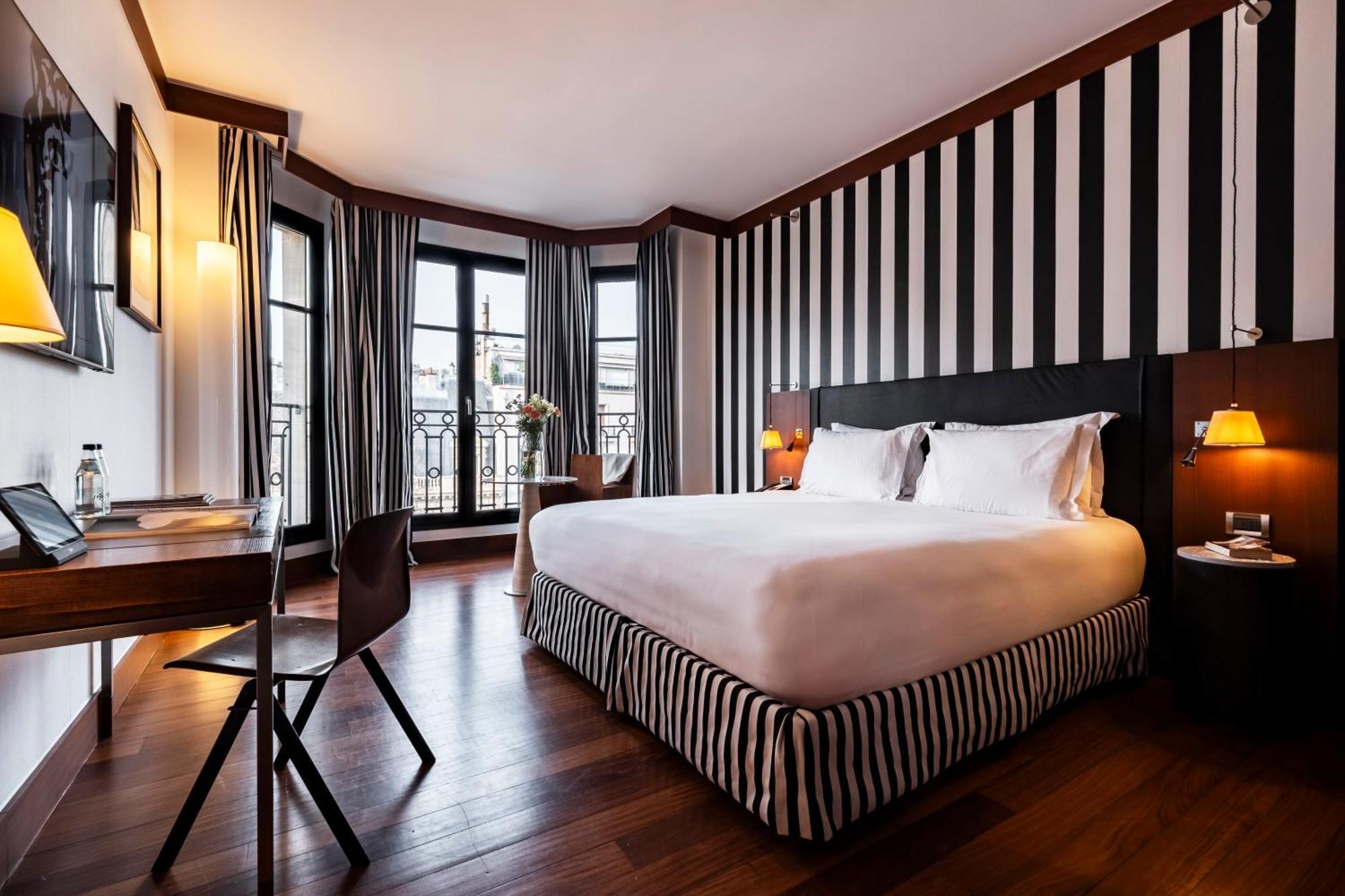 Hotel Radisson Blu Champs-elysées, Paris