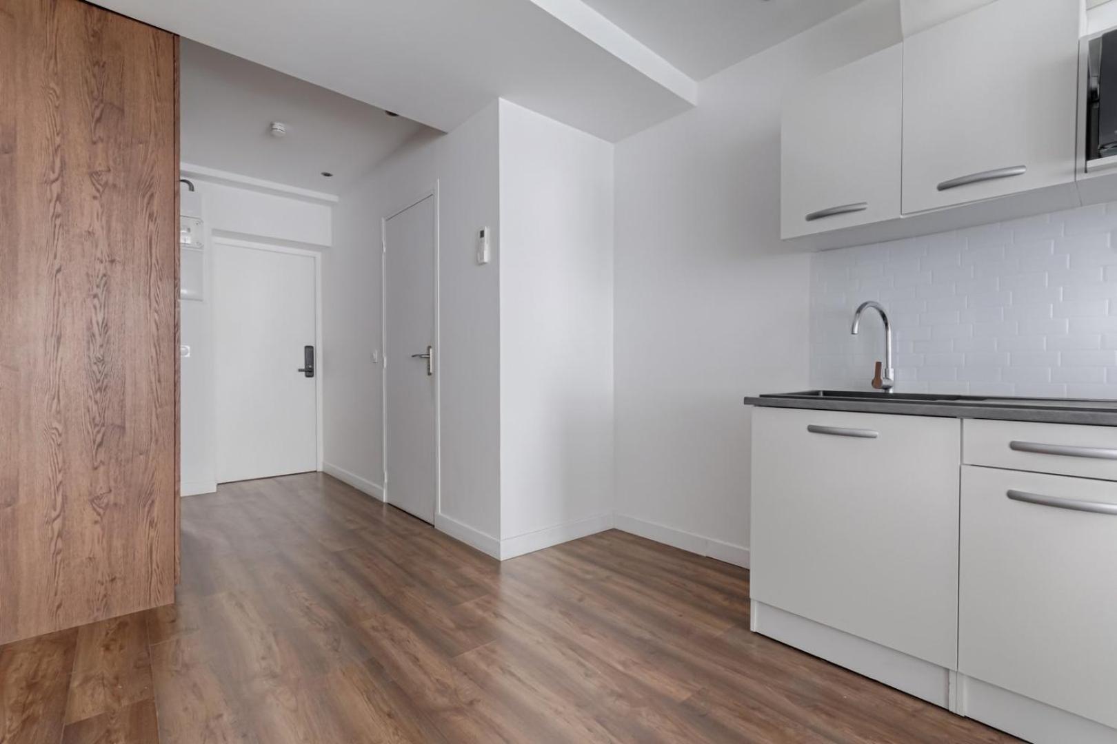 Tbs 305 - Superb In The Heart Of Apartment *
