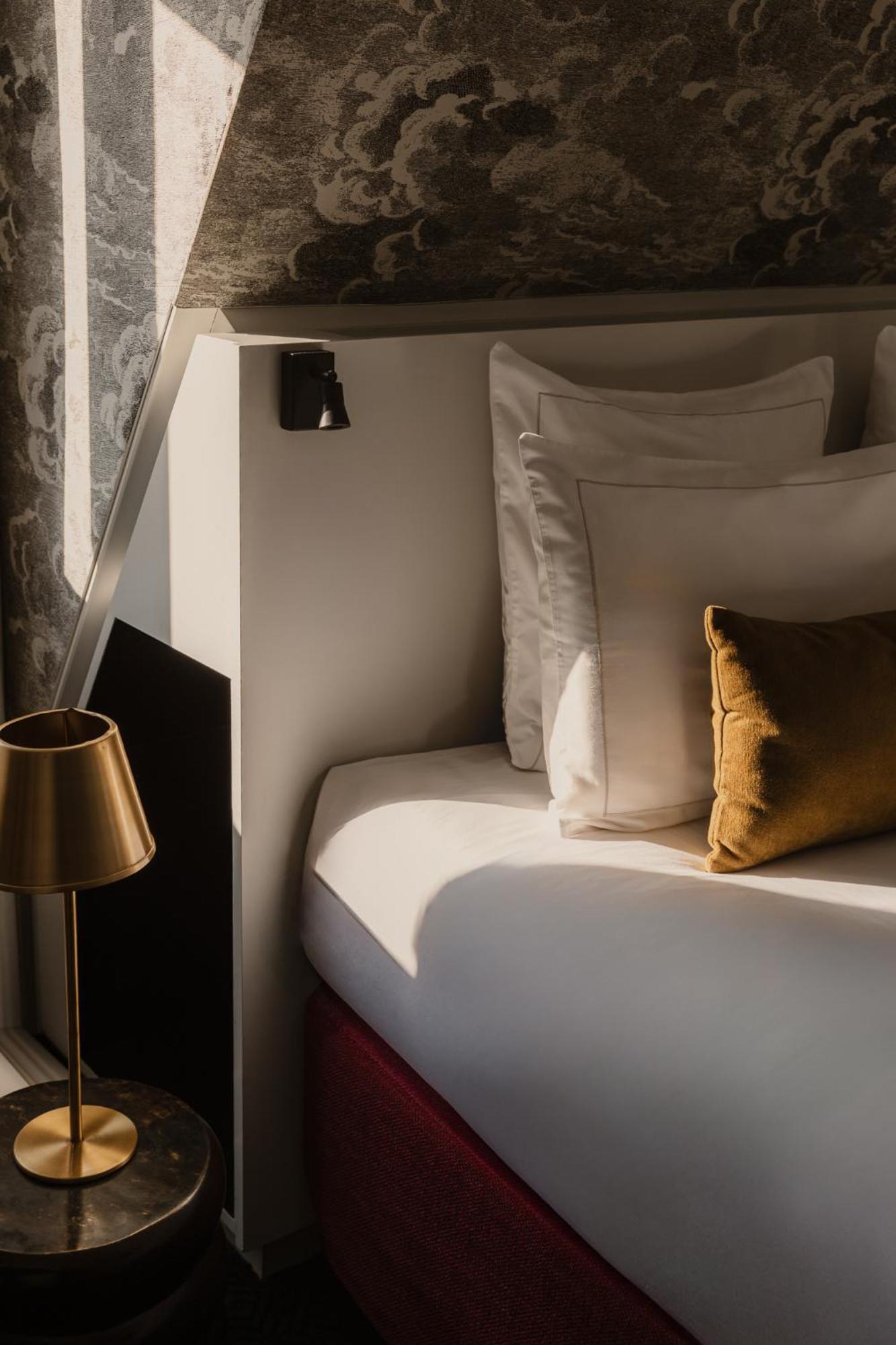 Bourgogne & Montana Hotel 4*