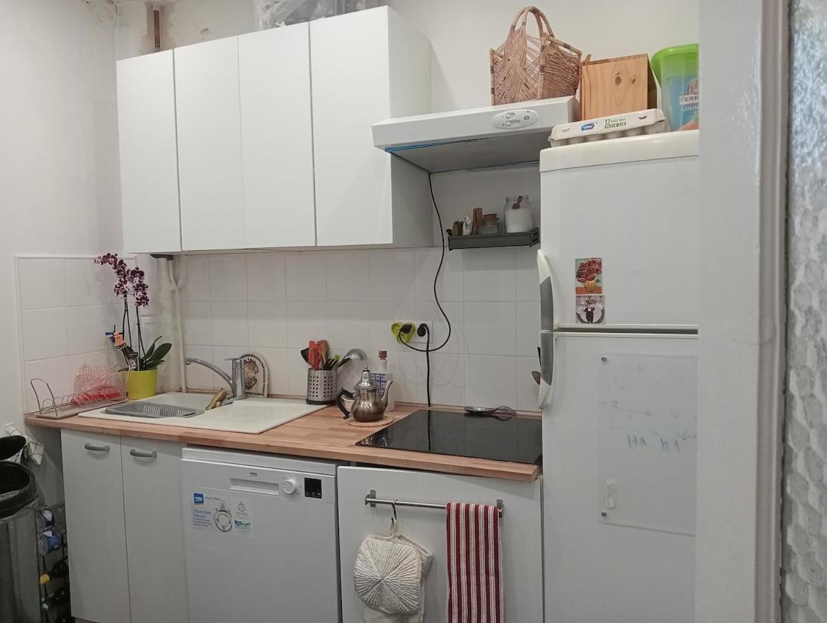 2 13 Near Cite U Appartement *