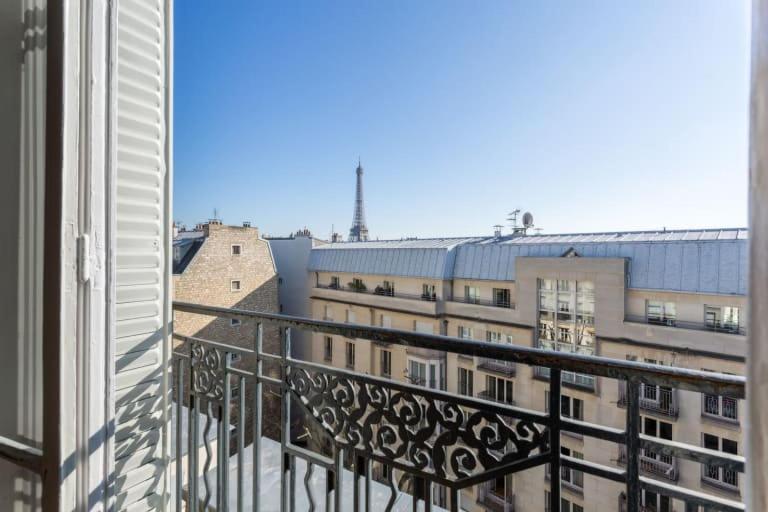Guestready - Designer - Eiffel Tower View! * Paris
