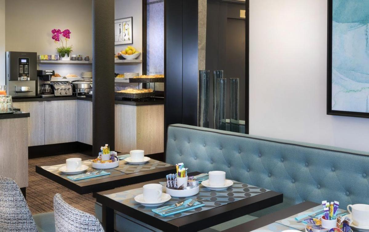 Luxury Montaigne *
