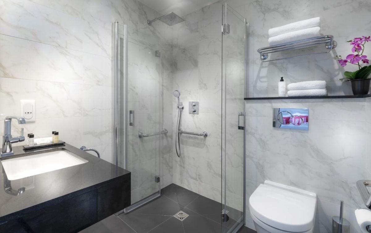 Luxury Montaigne * Paris