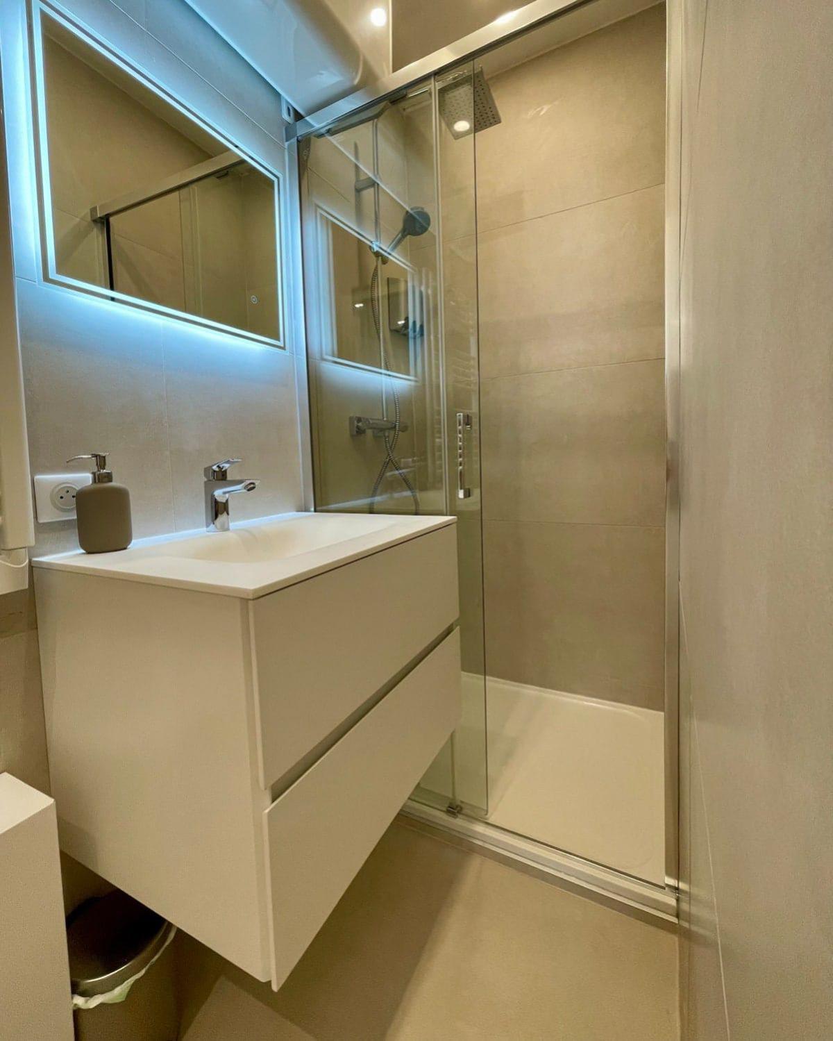 Luxury Montaigne * Paris