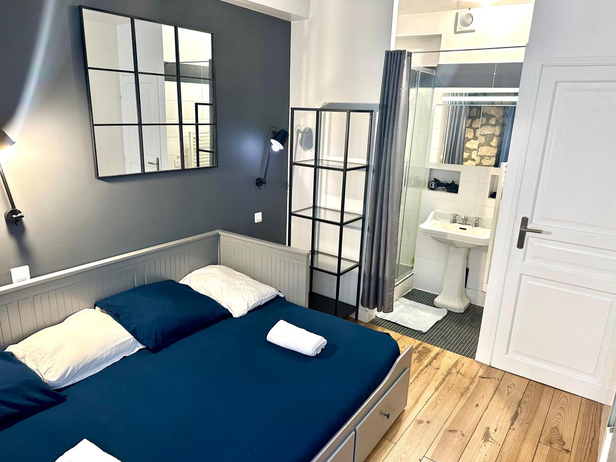 Hsh - Le Chapelais Clichy Montmarte Apartment *