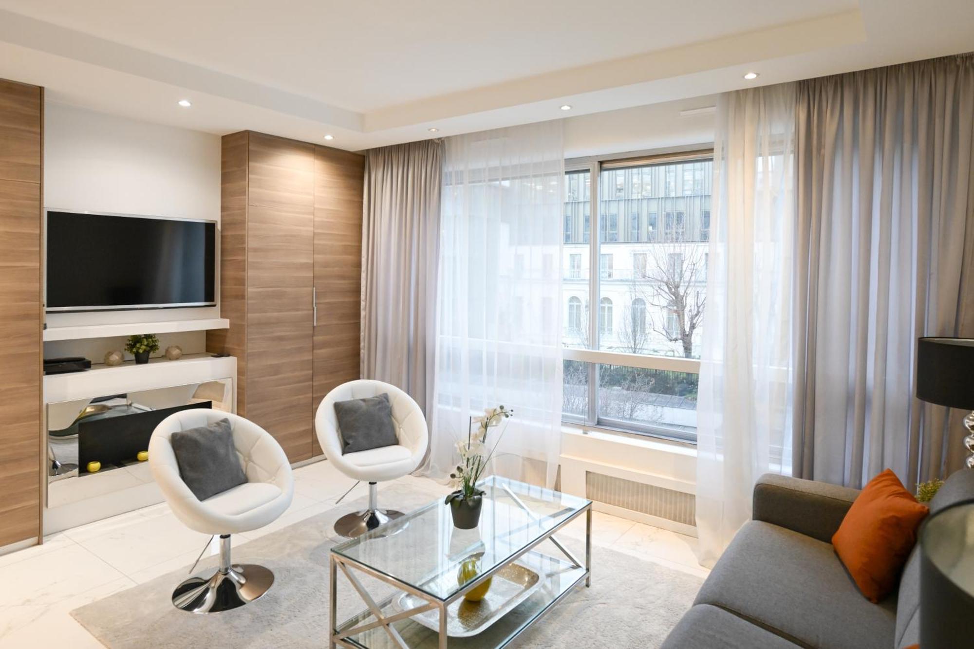 Modern & Peaceful 1bd By Champs-elysees With Ac Apartment *