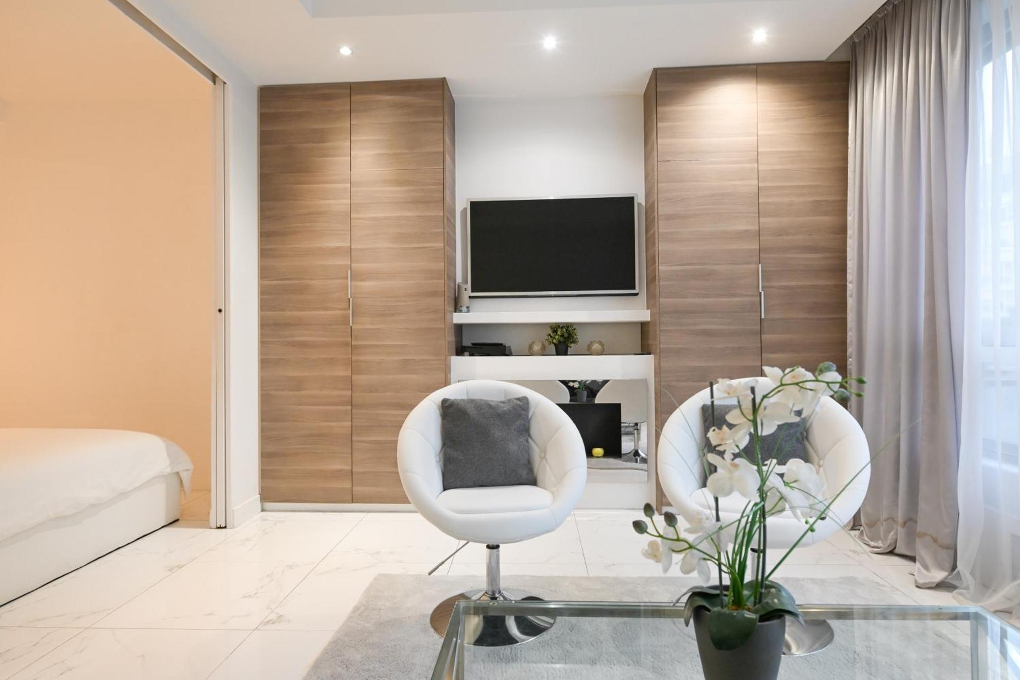 Apartment Modern & Peaceful 1bd By Champs-elysees With Ac *