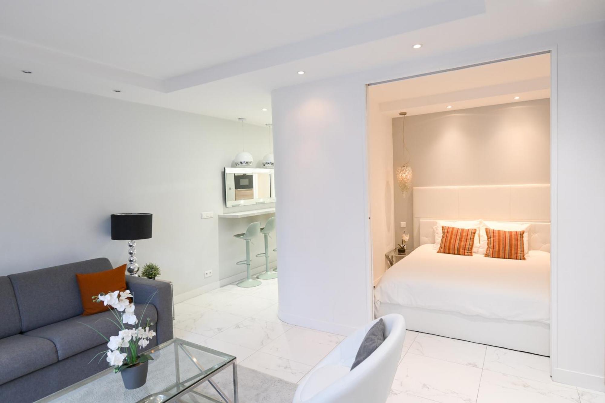 Modern & Peaceful 1bd By Champs-elysees With Ac Apartment *
