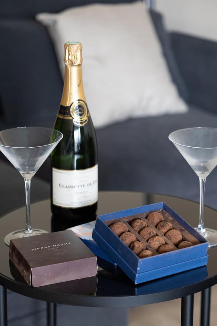 Apartment 5020 Curial - Chic 19th *