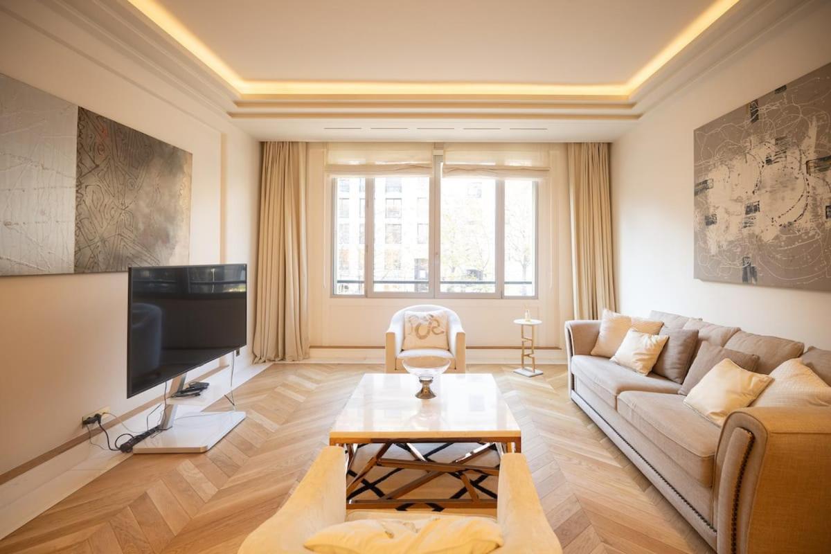 Apartment Luxury Montaigne *