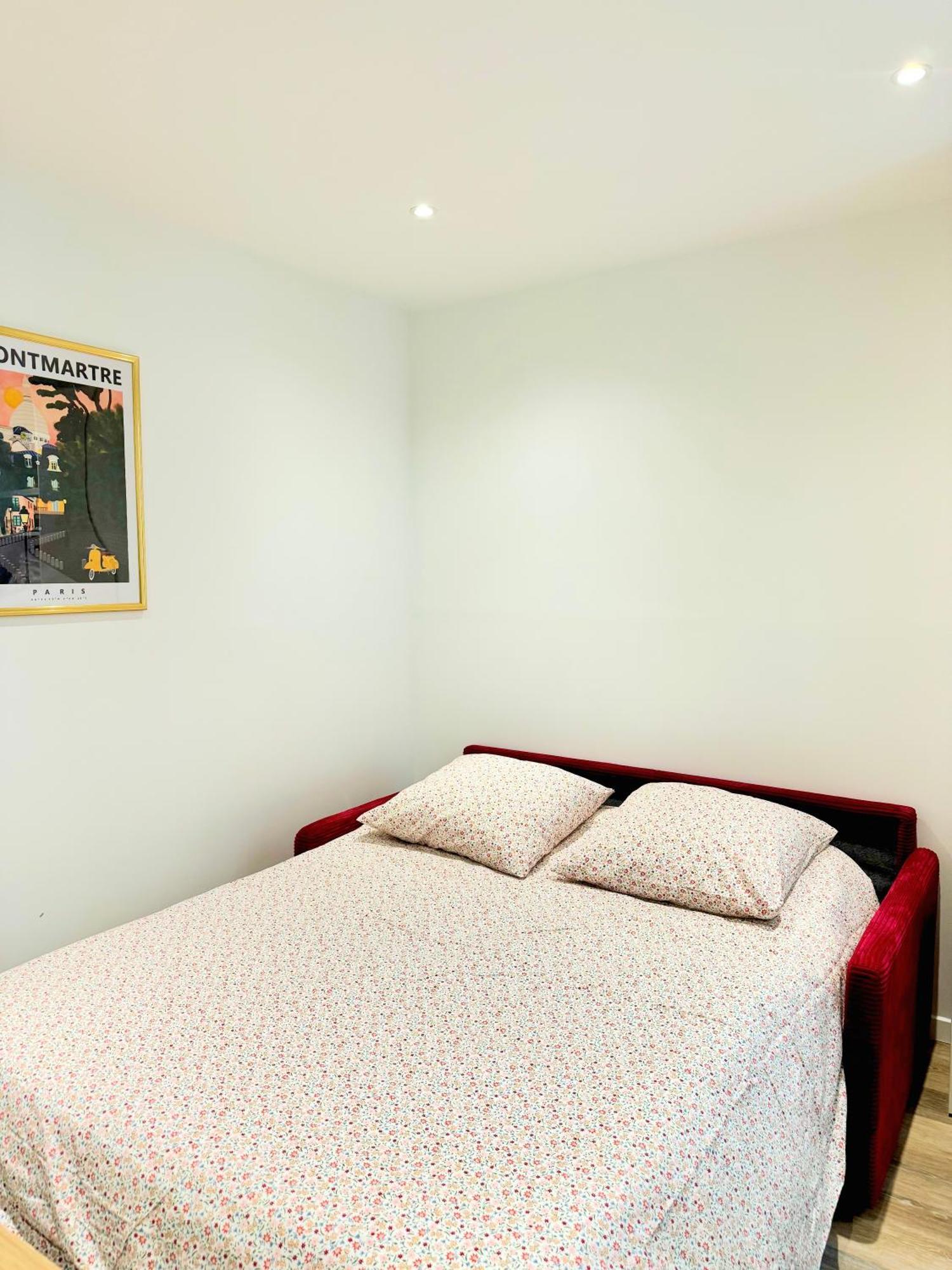 Apartment Amelie Poulain Studio In Heart Of Montmartre *