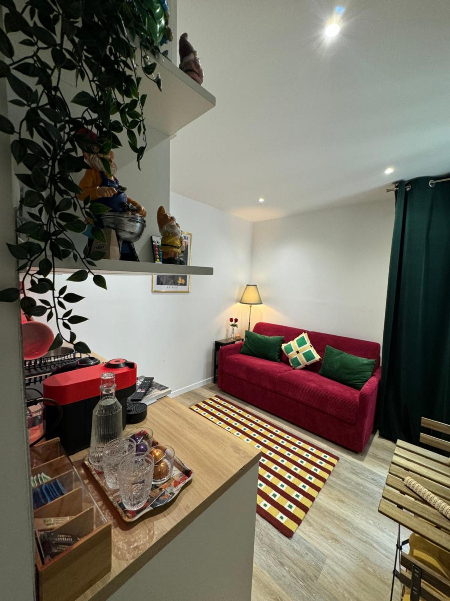 Apartment Amelie Poulain Studio In Heart Of Montmartre