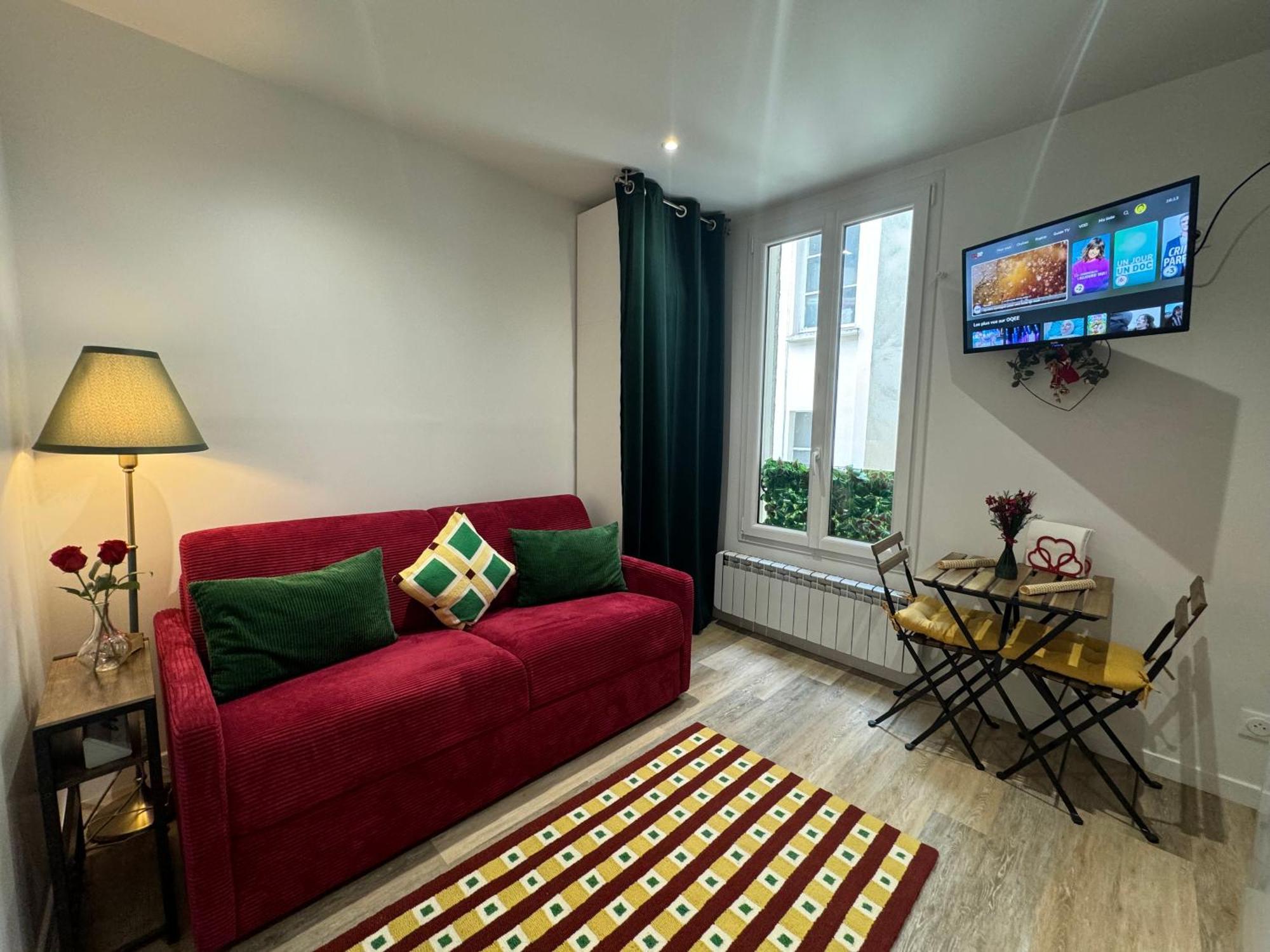 Apartment Amelie Poulain Studio In Heart Of Montmartre Paris
