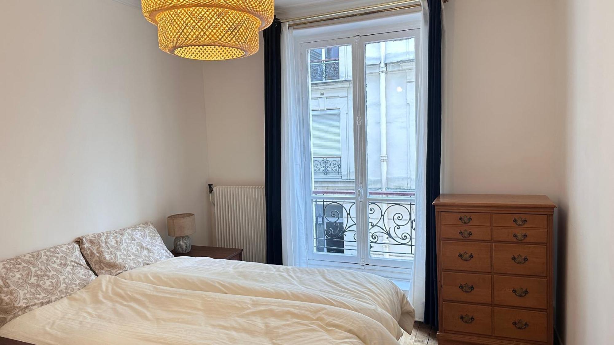 Maison Des Artistes Apartment